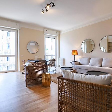 Luxury San Babila Apartment Милан Экстерьер фото
