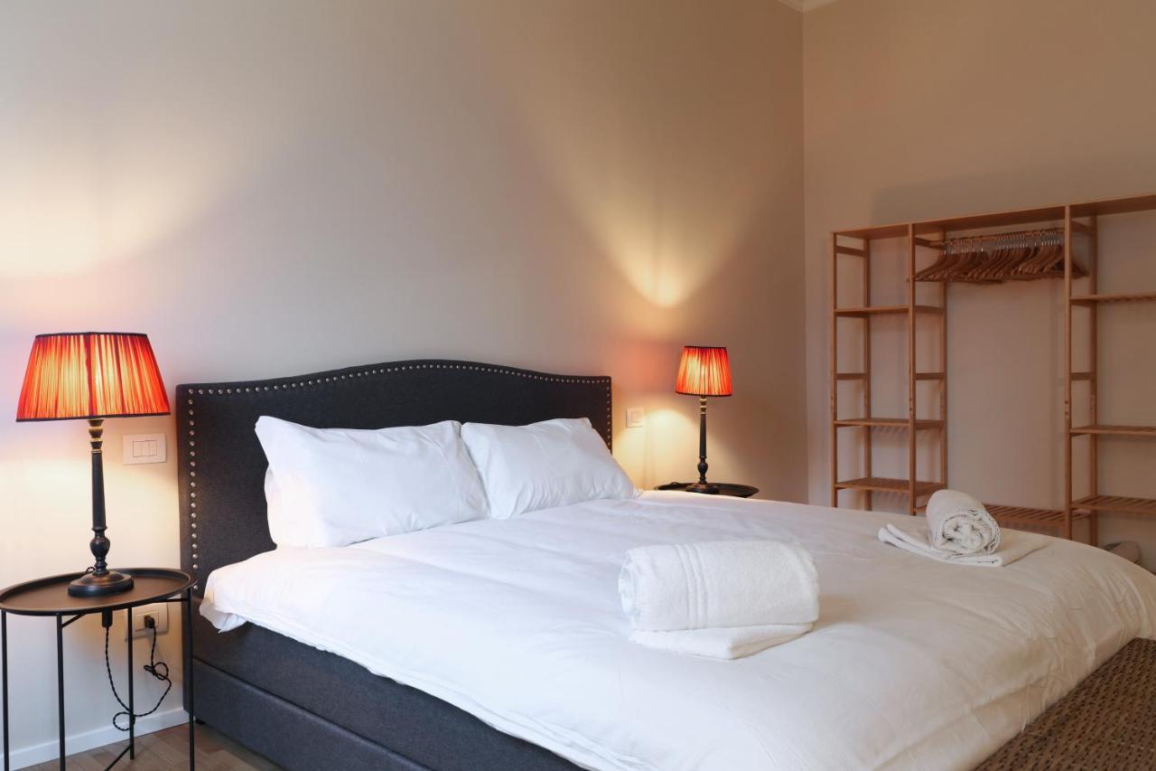 Luxury San Babila Apartment Милан Экстерьер фото